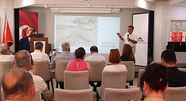 BUMİAD'da İznik'in tarihi konuşuldu