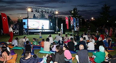 Bursa Büyükşehir'den Mobilfest ile bilim dolu gece