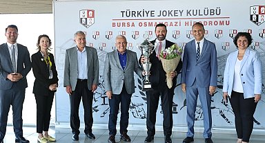 Bursa Nilüfer Belediye Başkanlığı Koşusu'nun galibi "Taşan"