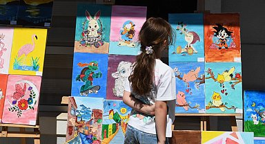 Bursa Osmangazi'de öğrenciler için Atölye Pazarı kuruldu