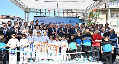 Bursa Yıldırım'da 7'den 70'e spor ve kültür merkezi açıldı
