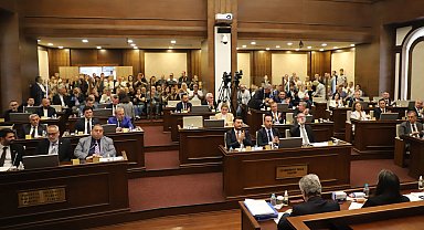 Büyükçekmece Meclisi'nde Başkan Akgün'ün gözaltı mektubu okundu