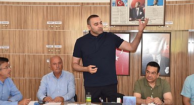 CHP heyetinden Kumluca'da muhtarlarla istişare