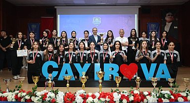 Çiftçi: Sporcularımız Çayırova'mızın ortak gururudur