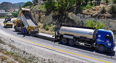 Denizli Büyükşehir'in asfalt mesaisi başladı