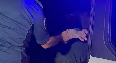 Düzce'de alkol alan şahsa polis şefkati