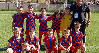 Edirne Keşanlı minikler Kartepe Turnuvası'nda ikinci oldu