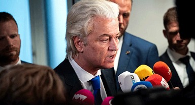 Hollanda hükümeti düştü