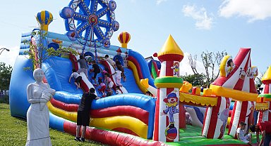 İstanbul Beylikdüzü'nden yaza coşkulu 'merhaba'