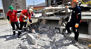 İzmir Bornova'ya 'BAK'acaklar