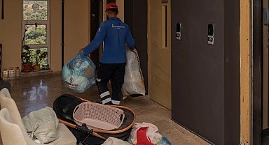 İzmir Büyükşehir mağdur aileyi yalnız bırakmadı