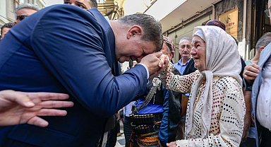 İzmir'de ihtiyaç sahipleri ve emekliler unutulmadı