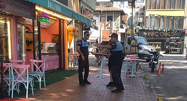 İzmit'te kaldırımlar yenileniyor