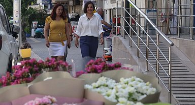 Karabağlar'da Başkan Kınay'dan sorunlara yerinde çözüm