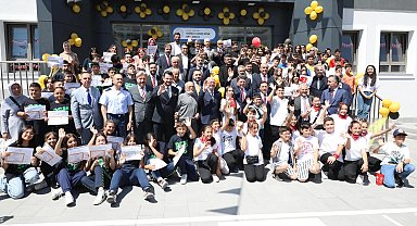 Kayseri Melikgazi'de karne heyecanı