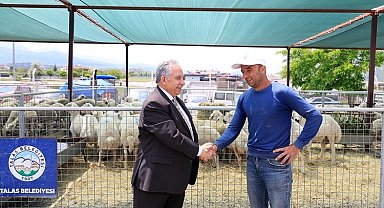 Kayseri Talas Belediyesi'nden kurban pazarına ziyaret