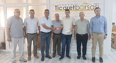 Keşan'da yılın ilk buğday hasadı satışa sunuldu