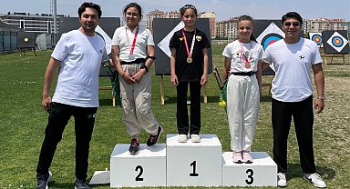 Konya Meramlı okçulardan hedef tam isabet