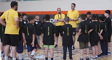 Konya'da basketbol altyapı seçmelerine yoğun ilgi