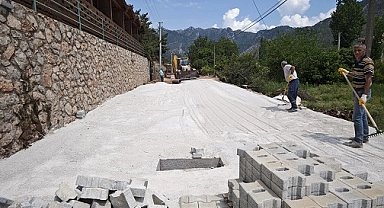 Manisa Büyükşehir'in yol yatırımları hız kesmiyor
