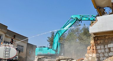 Mardin Midyat'ta kaçak yapılara geçit yok!