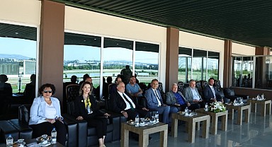 Nilüfer Belediye Başkanlığı Koşusu’nun galibi “Taşan”