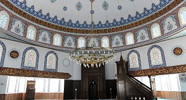 Osmangazi Belediyesi’nden Seçköy Mahallesi Camii’ne hizmet eli