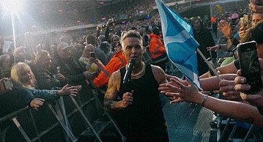 Robbie Williams'dan İstanbul'da unutulmaz geceye davet