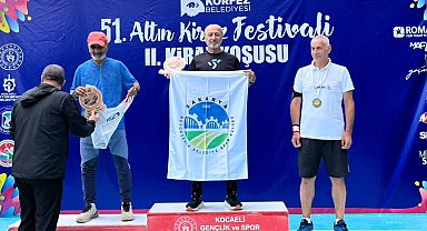 Sakarya'nın koşan tecrübesi Ali Turan kürsüyü bırakmıyor