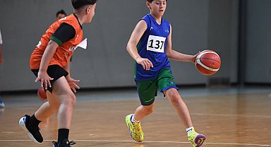 TOFAŞ basketbol altyapı seçmelerinde ilk aşama tamamlandı