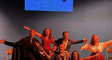 Türk tiyatrosu New York'ta yükseliyor