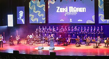 "Zeki Müren Şarkıları" konseri yoğun ilgi gördü