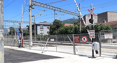 Alifuatpaşa hemzemin geçidine kavuşuyor