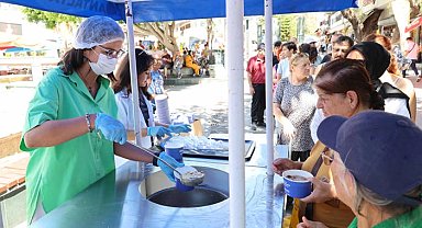 Antalya Büyükşehir Belediyesi geleneksel aşure ikramlarına başladı