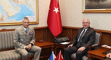Bakan Güler, Fransa Genelkurmay Başkanı Burkhard'ı kabul etti