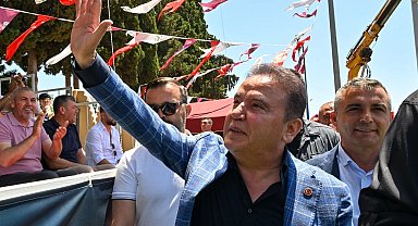 Başkan Böcek'ten Antalyalılara duygusal mesaj