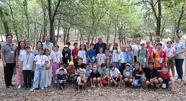 Başkan Şadi Özdemir, Nilüfer Doğa ve Bilim Yaz Okulu’ndaki öğrencilerle buluştu