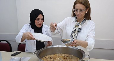 Başkan Vekili Abiş'ten, KO-MEK'te aşure ikramı