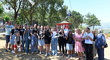 Bosnalı öğrenciler Osmangazi’de hayvan sevgisiyle buluştu