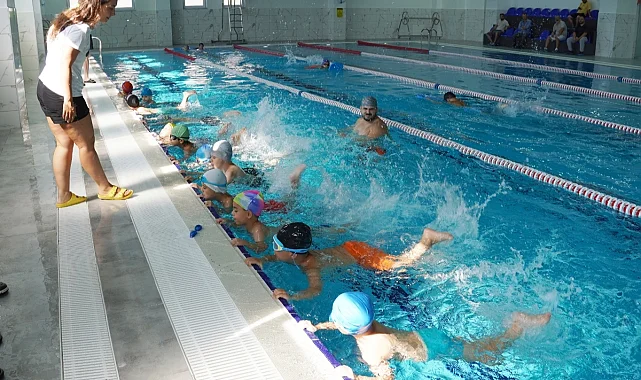 Bursa İznik'te yüzme bilmeyen kalmayacak