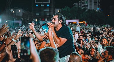 Bursalılar Bayhan ile coştu