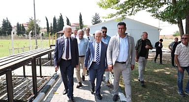 Büyükşehir, Mustafakemalpaşa İlçe Stadı’nı sil baştan yeniledi