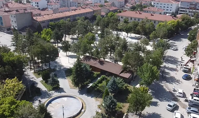 Büyükşehirden Çifteler'e Cumhuriyet Meydanı