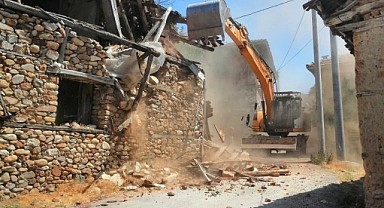 Daha güvenli bir Osmangazi için metruk binalar yıkılıyor