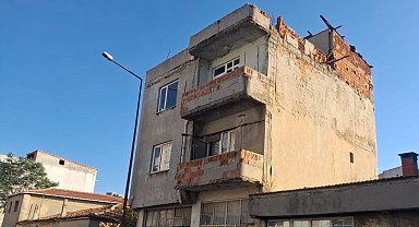 Edirne Keşan'da yarım kalan inşaat mahalleliyi tedirgin ediyor