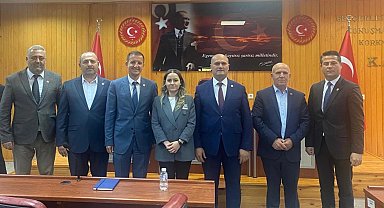 Edirne'de AK Parti İl Genel Meclisi Üyeleri'nden CHP'lilere 'yol' açıklaması