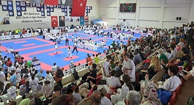 Gemlik’te 6. Uluslararası Karate Turnuvası Başlıyor
