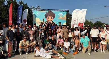 Genç kaykaycılar Sukaypark’ta şov yaptı