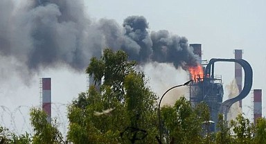 İran'da Gizemli Patlama