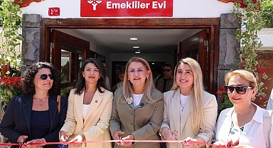 İstanbul Bakırköy'de 'Emekliler Evi' açıldı